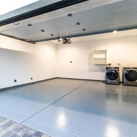 Budget Rumi Los Angeles Exterior photo