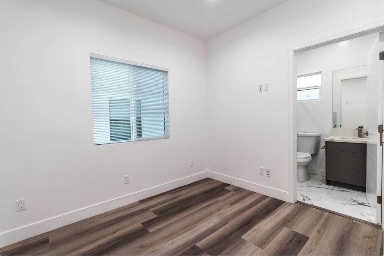 Budget Rumi Los Angeles Exterior photo